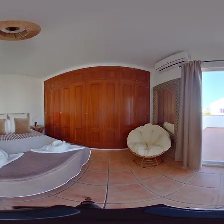 Дом отдыха Golden Dunes Comfy And Cozy Коральео